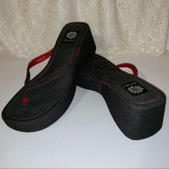 yellow box flip flops size 10